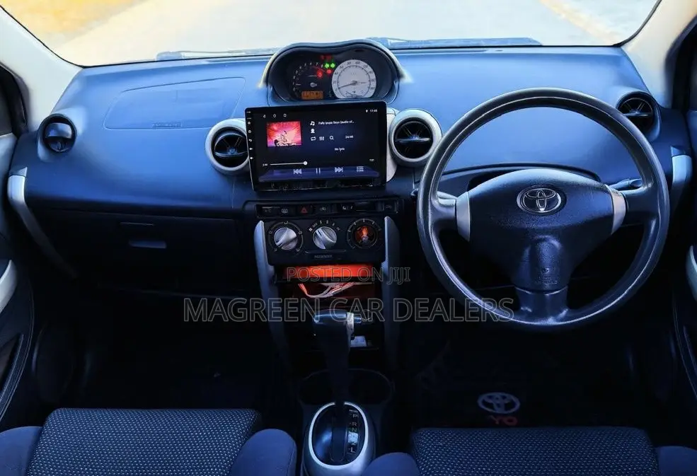 Toyota IST 2005 Black
