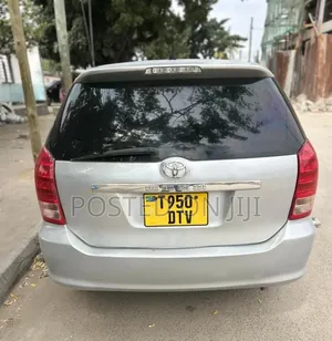 Toyota Wish 2005 Silver