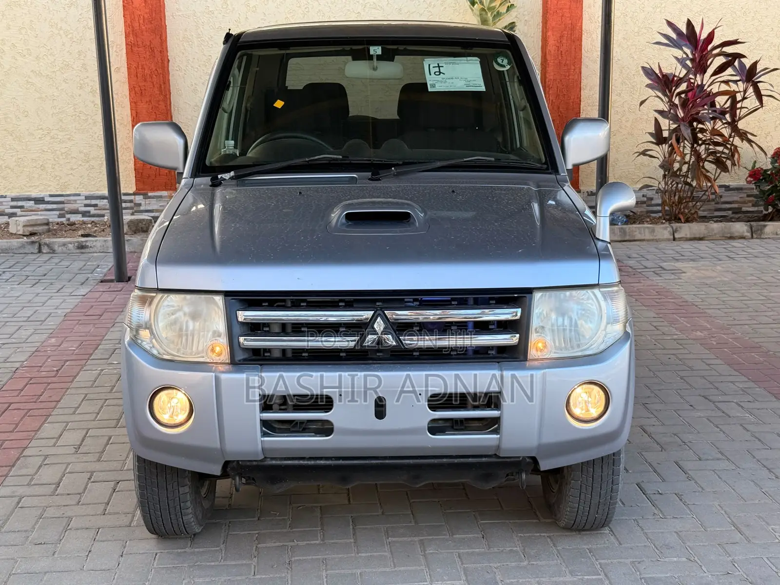 Mitsubishi Pajero 2011 Silver
