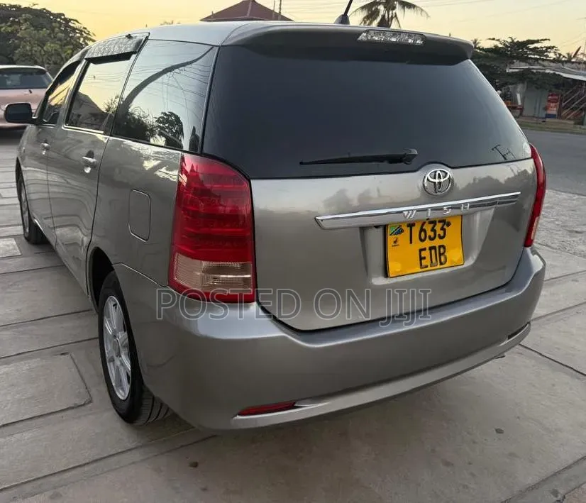 Toyota Wish 2007 Gray