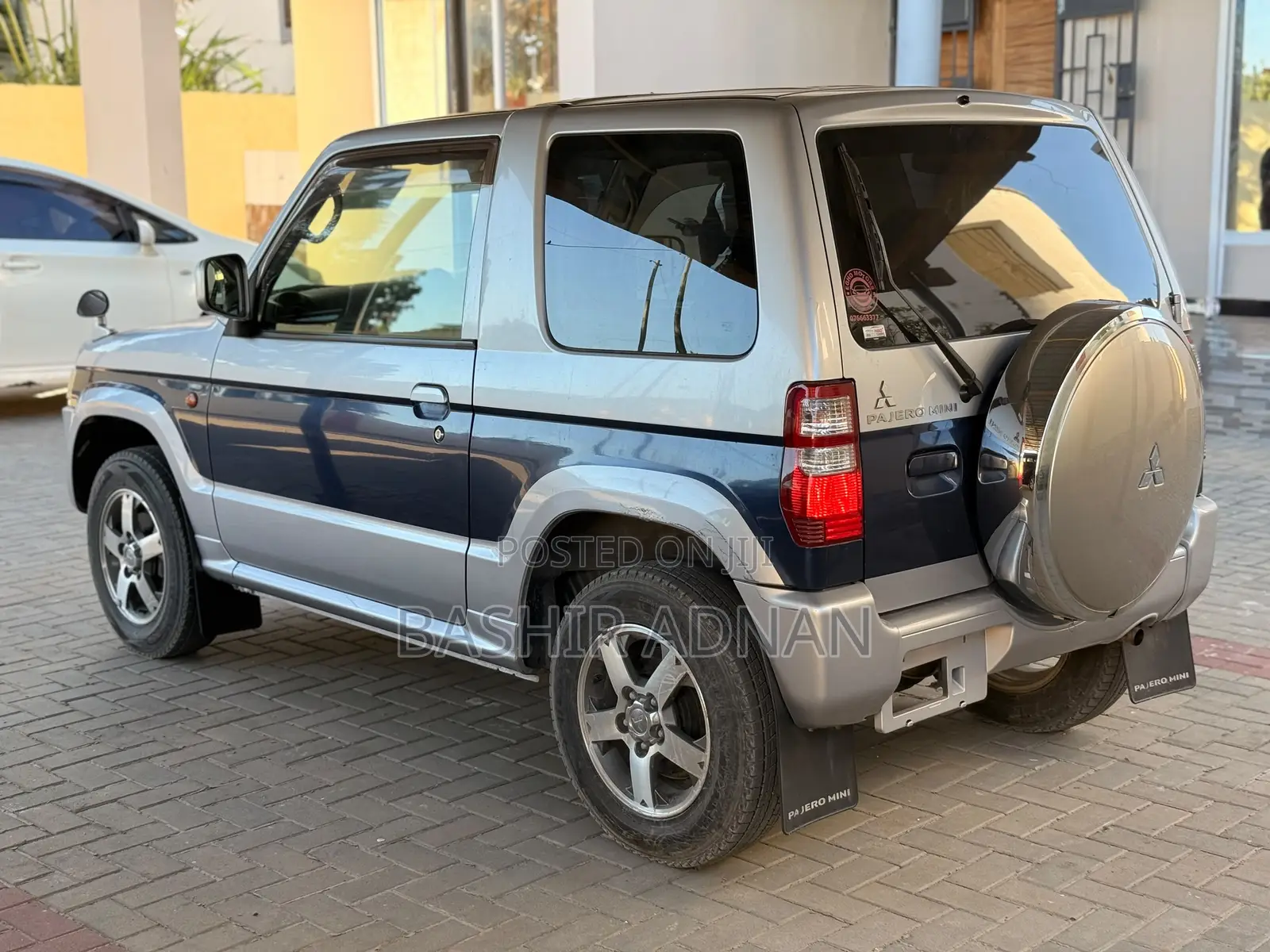 Mitsubishi Pajero 2011 Silver