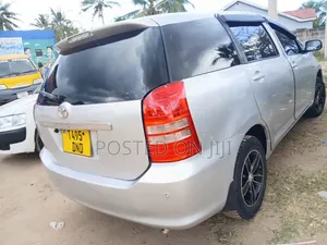 Toyota Wish 2005 Silver