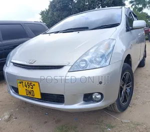 Toyota Wish 2005 Silver