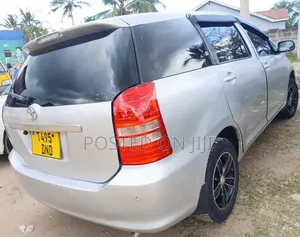 Toyota Wish 2005 Silver