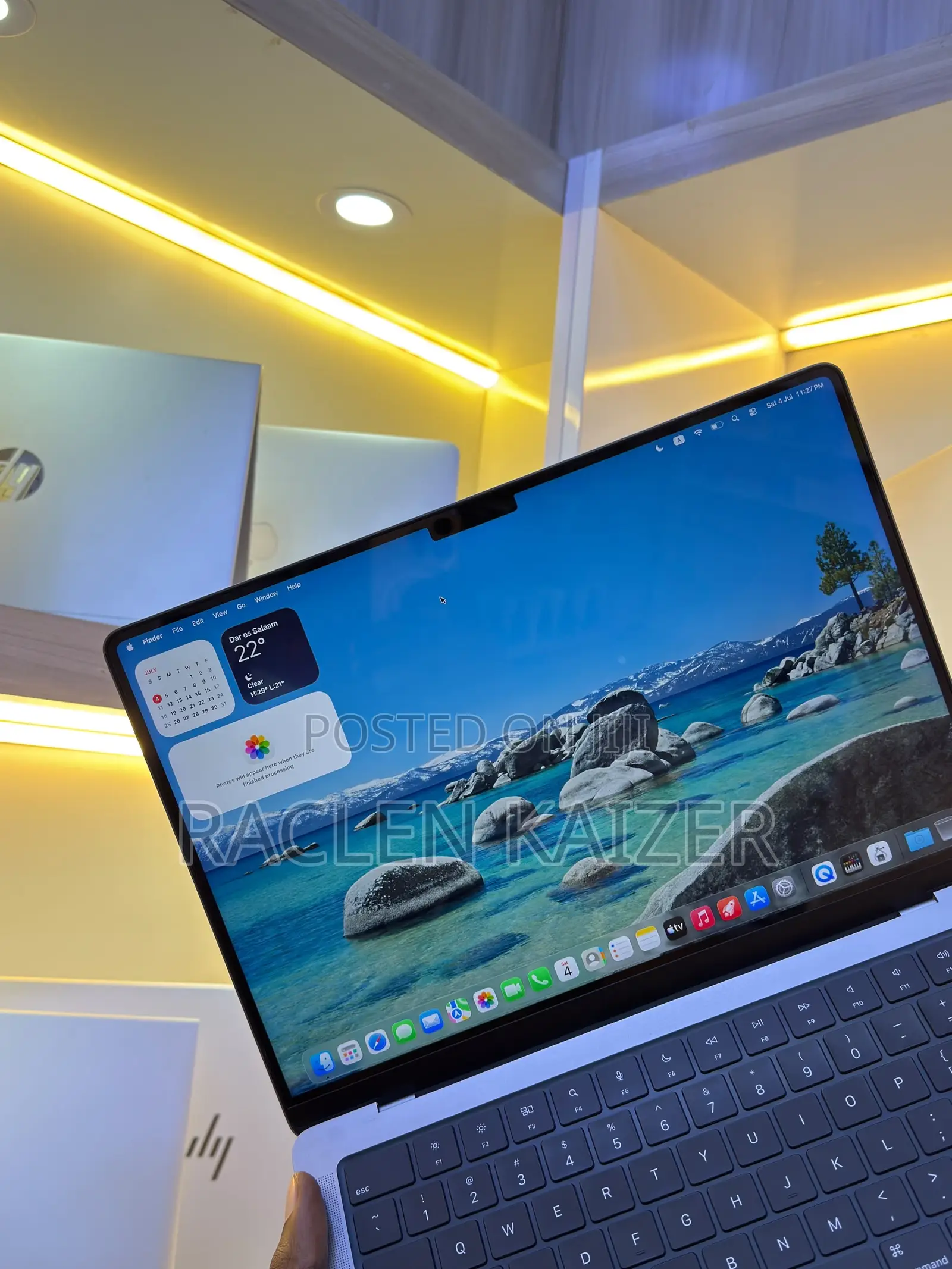 New Laptop Apple MacBook Pro 2021 M1 16GB Apple M1 Pro SSD 512GB