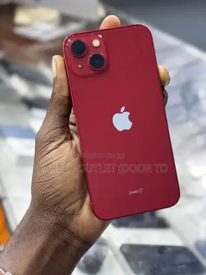 Apple iPhone 13 128 GB Red