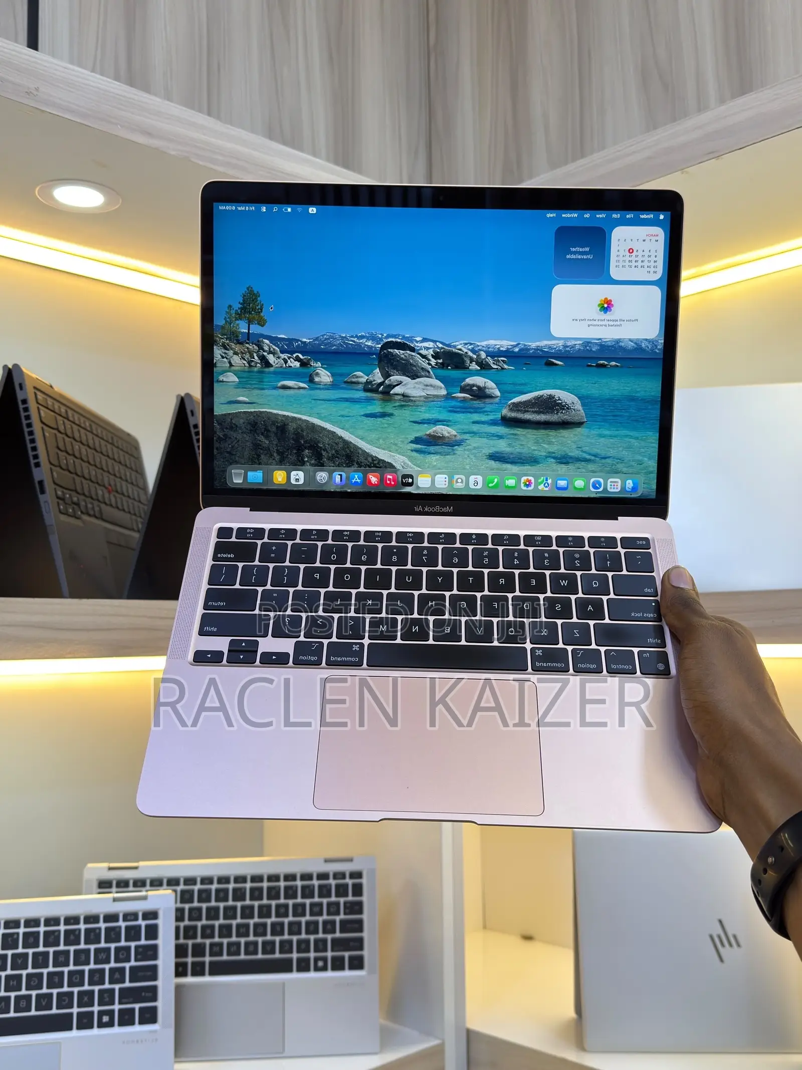 New Laptop Apple MacBook Air 2020 8GB Intel Core i3 SSD 256GB
