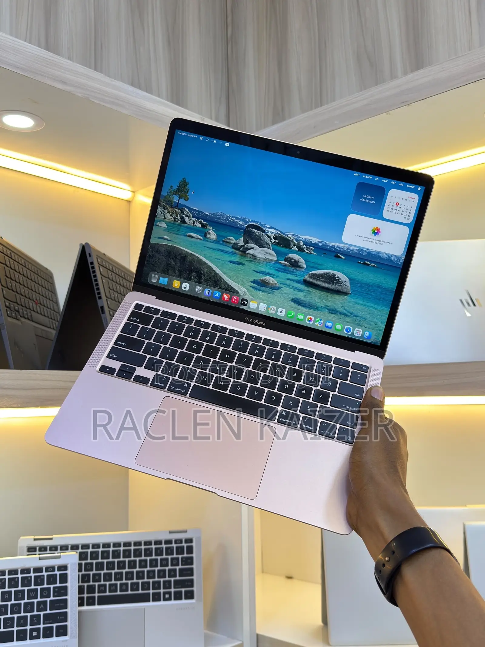 New Laptop Apple MacBook Air 2020 8GB Intel Core i3 SSD 256GB
