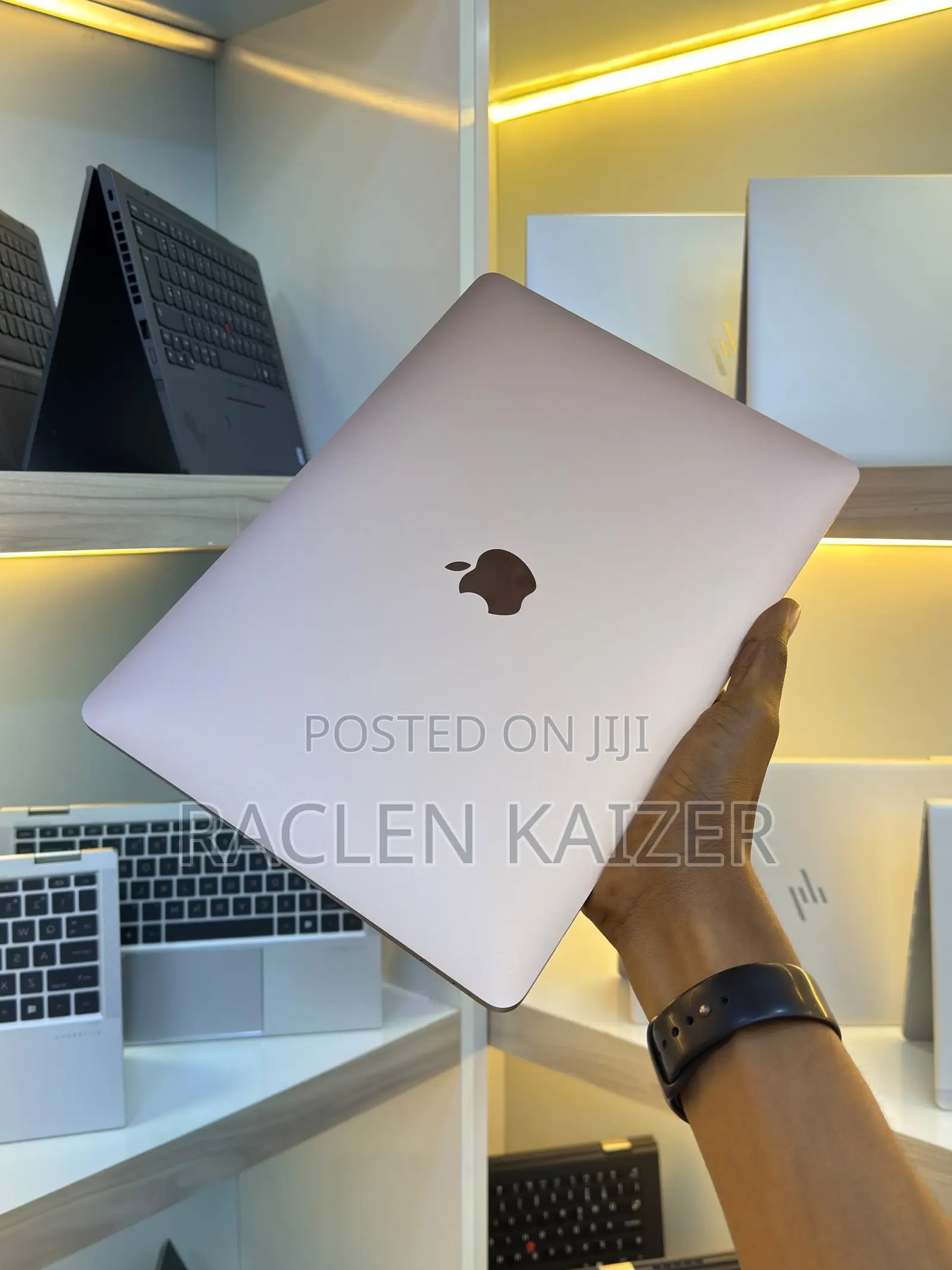 New Laptop Apple MacBook Air 2020 8GB Intel Core i3 SSD 256GB