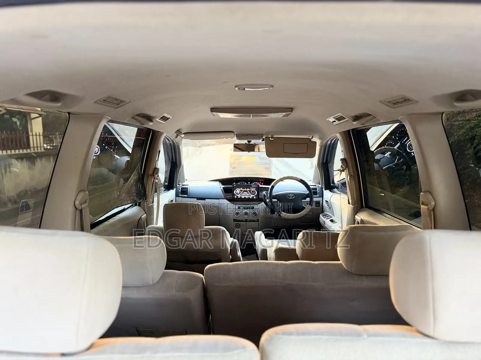 Toyota Noah 2005 Silver