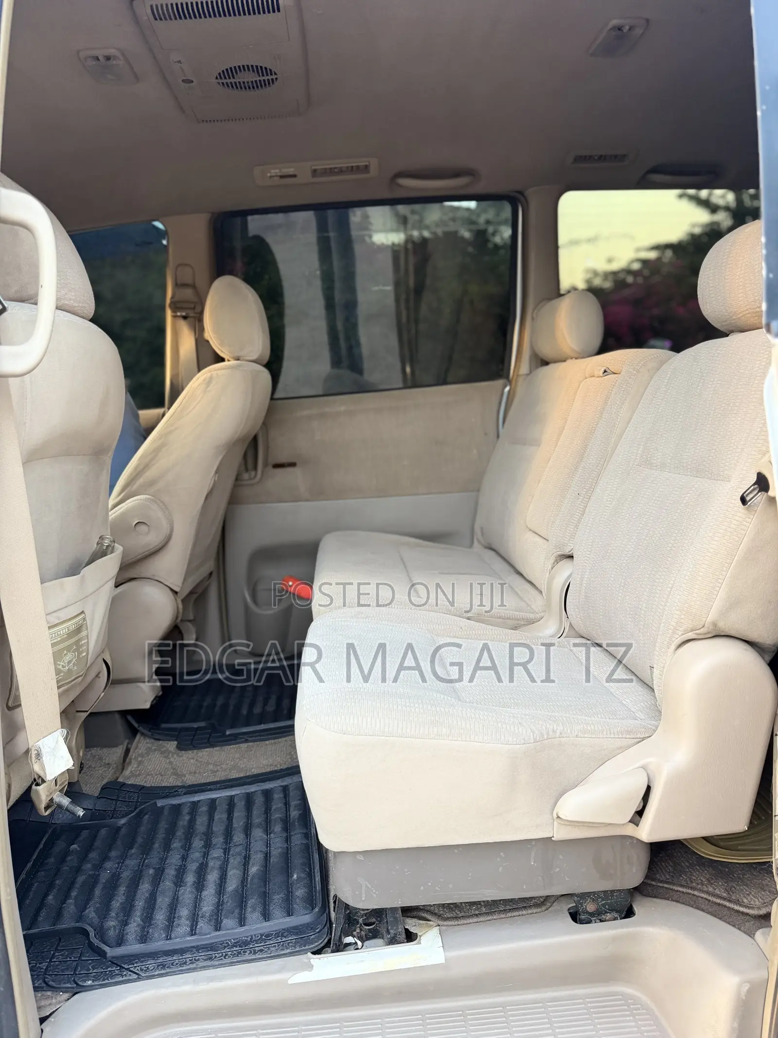 Toyota Noah 2005 Silver