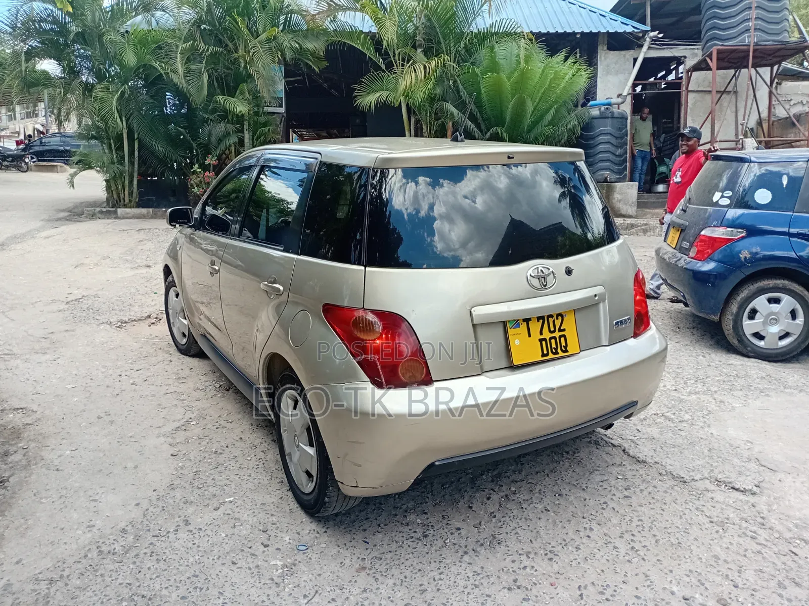 Toyota IST 2004 Gold