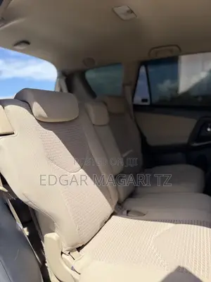 Toyota Crown 2011 Black