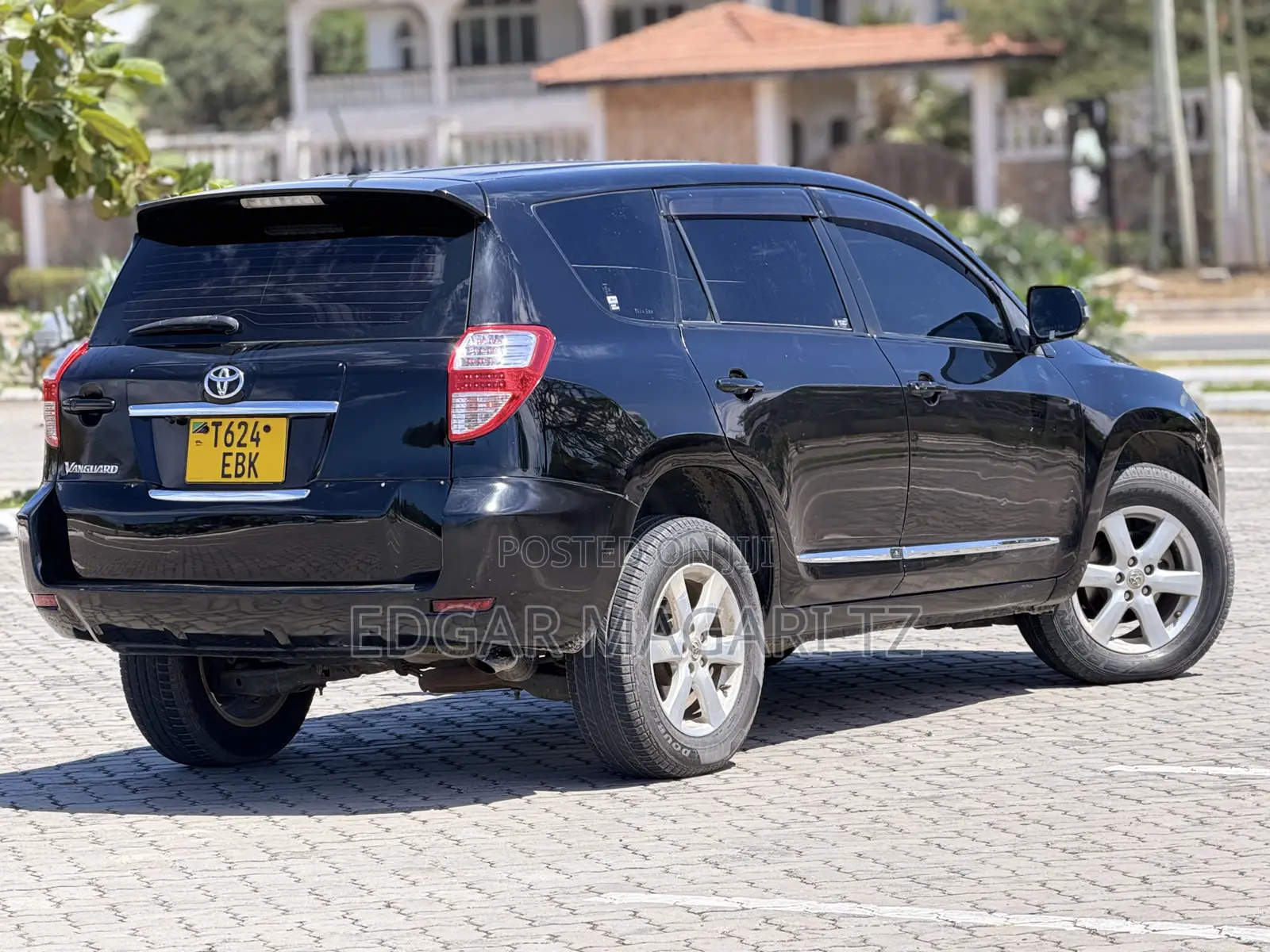 Toyota Crown 2011 Black