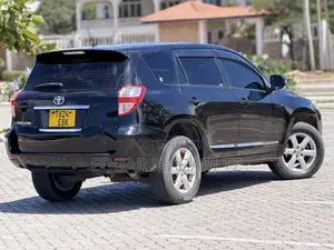 Toyota Crown 2011 Black