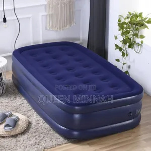 A Raised Inflatable Air Mattress/Airbed