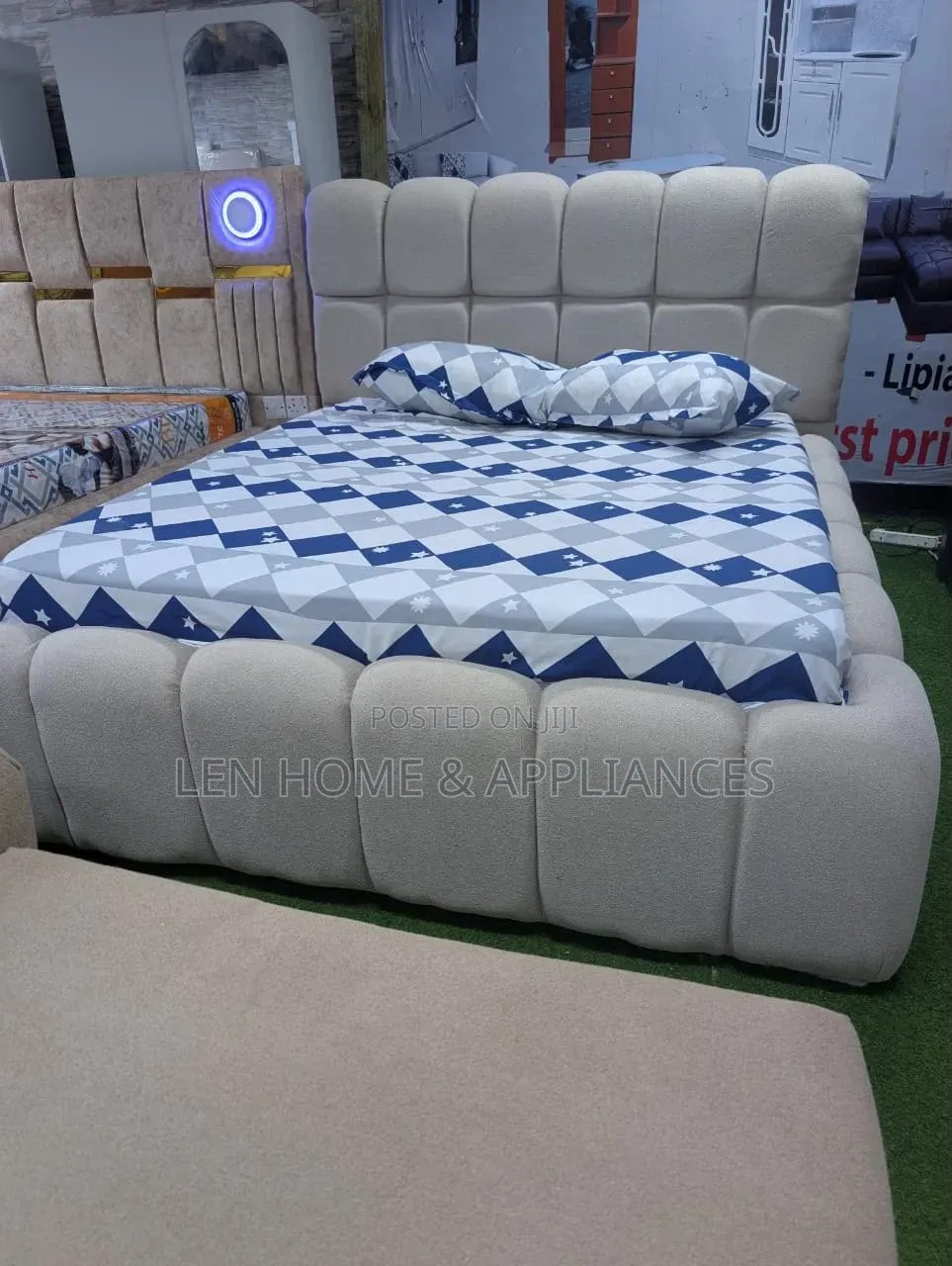 Bed 5/6 Color Grey