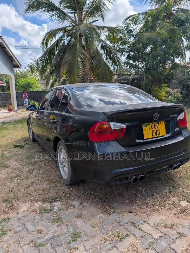 BMW 3 Series 2010 Black