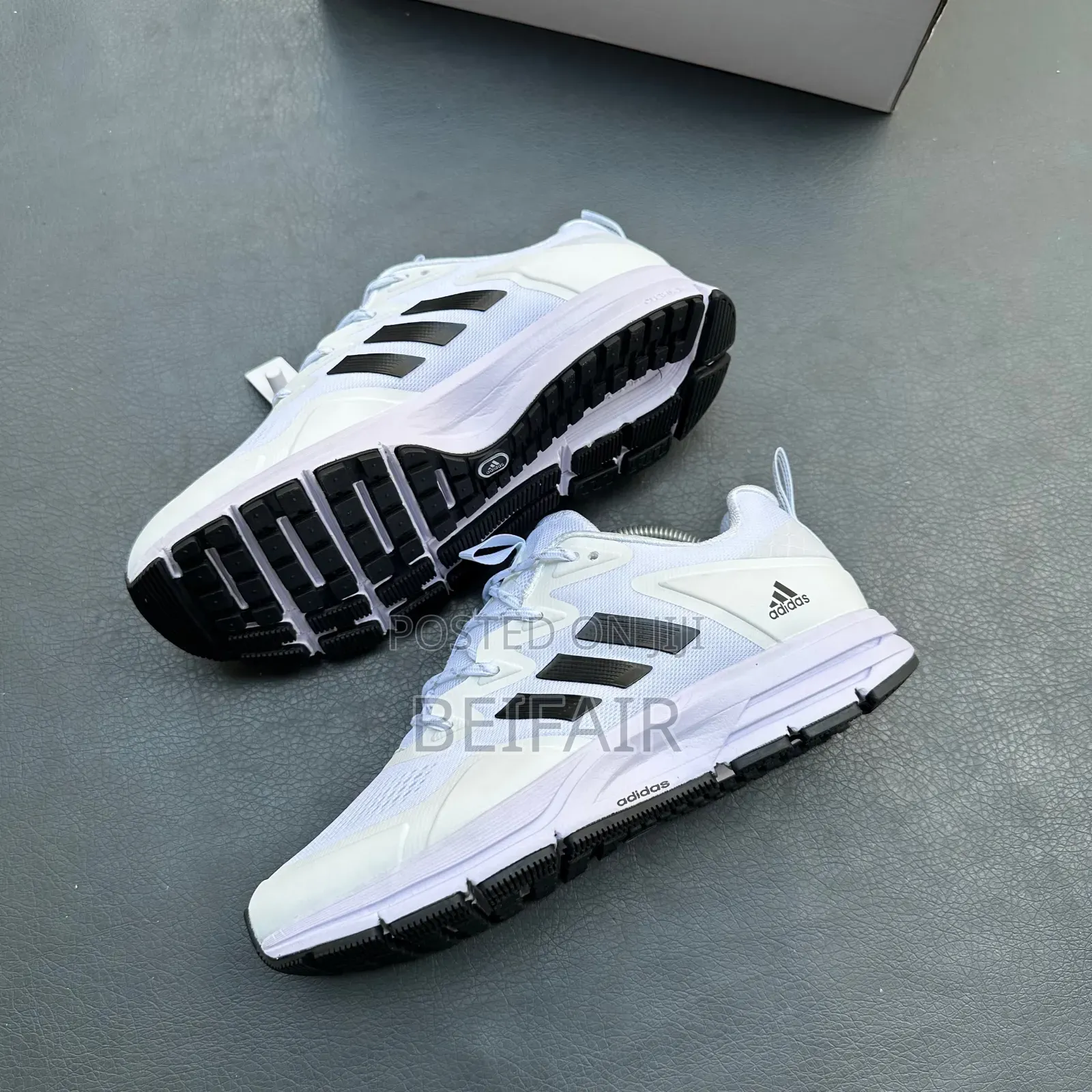 Adidas Mpya