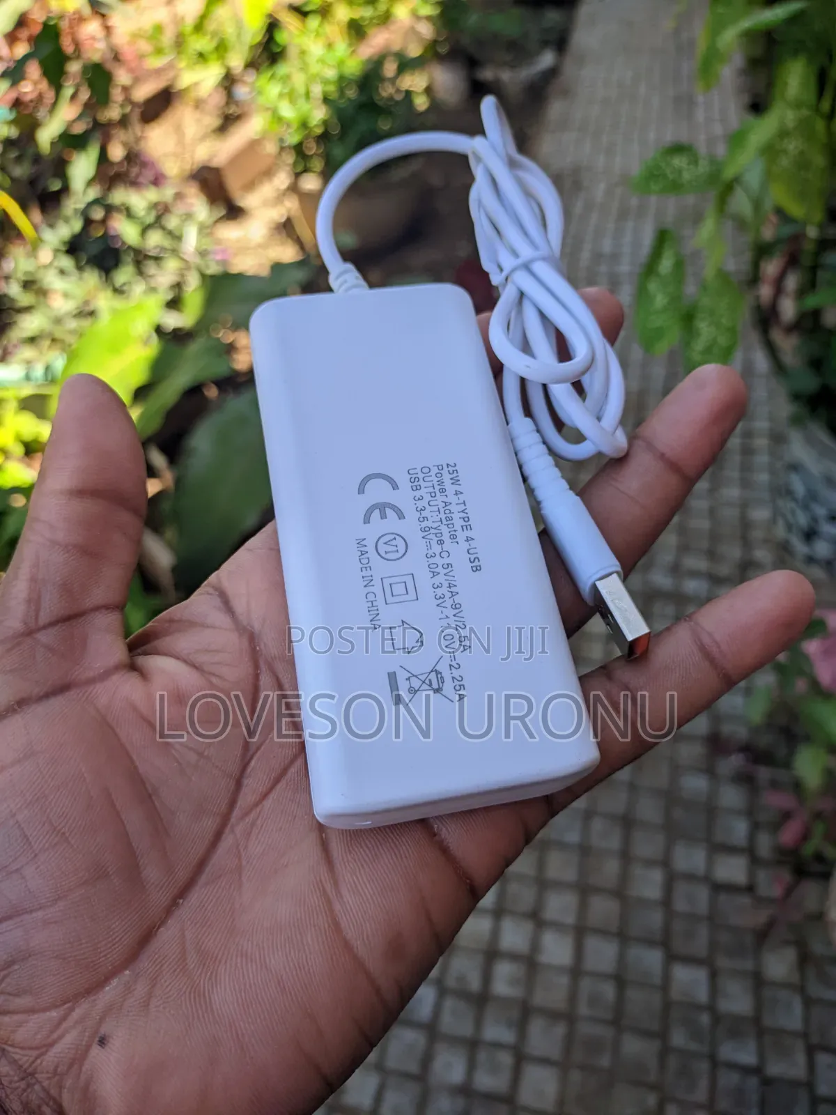 USB 12 Fast Charger