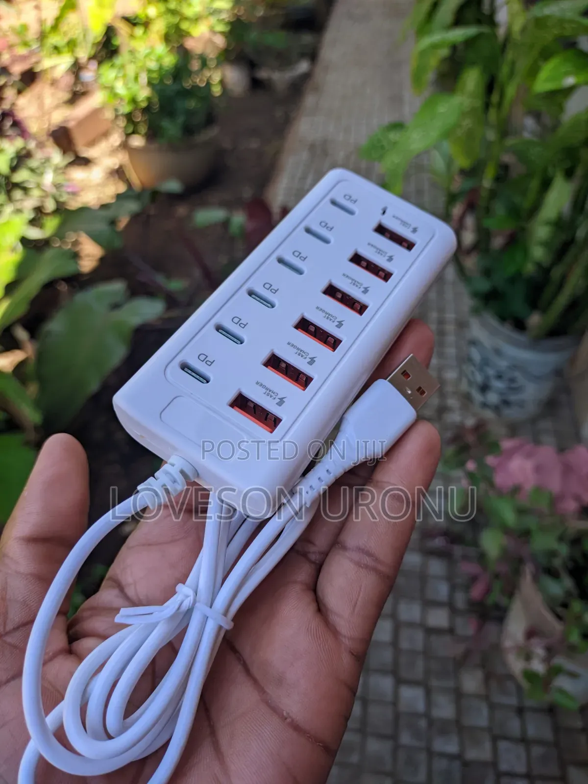 USB 12 Fast Charger