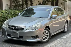 Subaru Legacy 2.5 2009 Gray