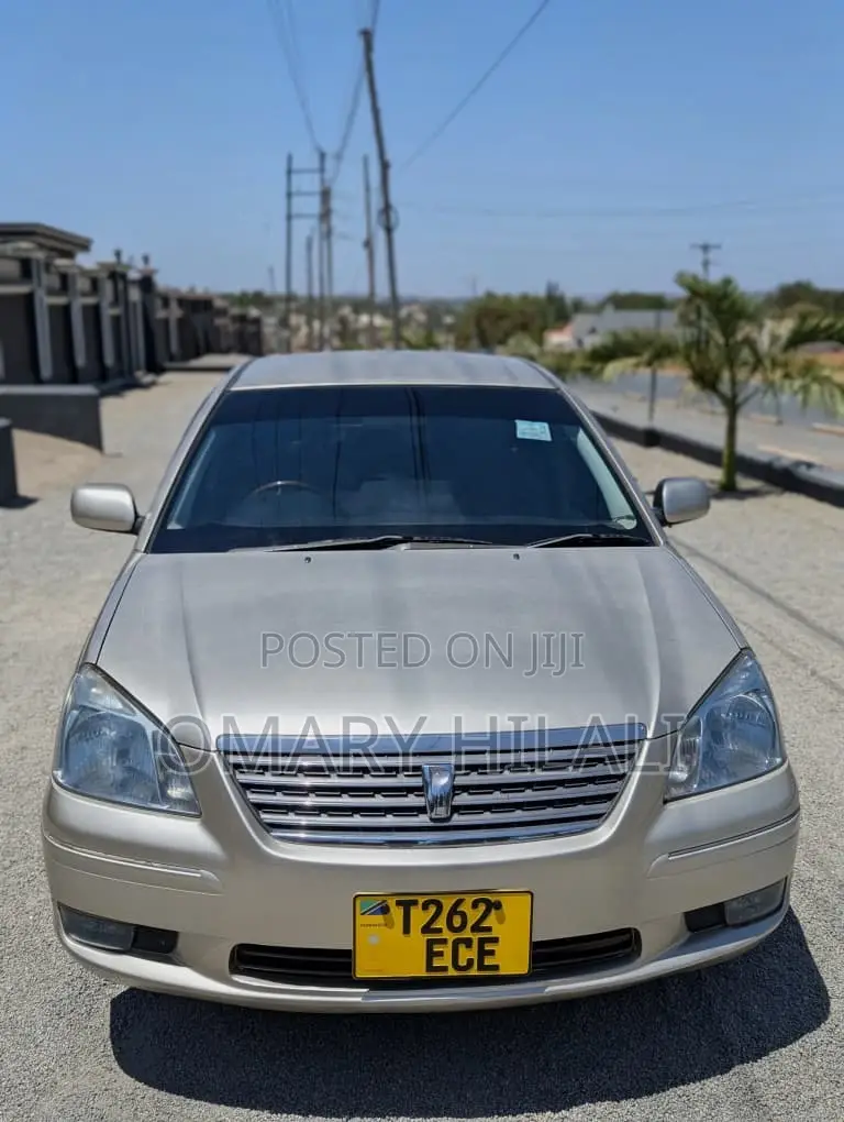 Toyota Premio 2005 Silver