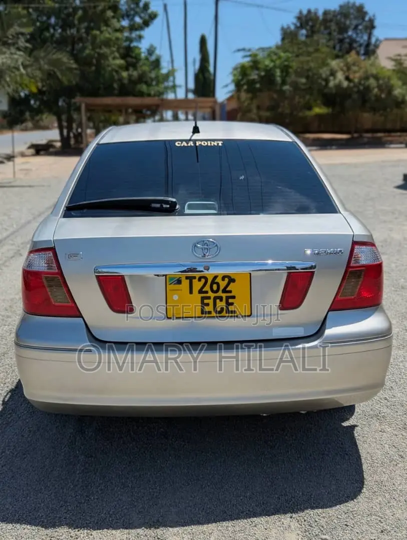 Toyota Premio 2005 Silver