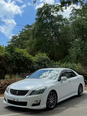Toyota Crown 2009 White