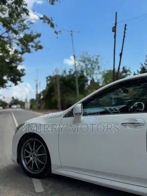 Toyota Crown 2009 White