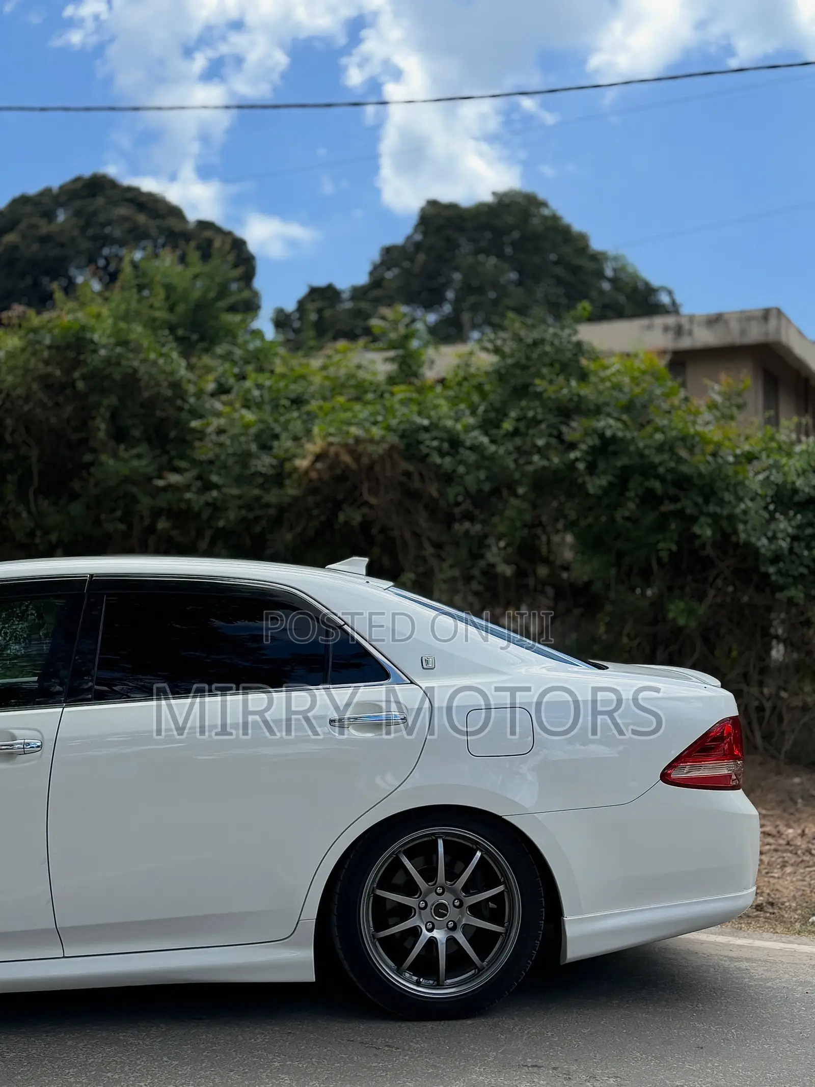Toyota Crown 2009 White