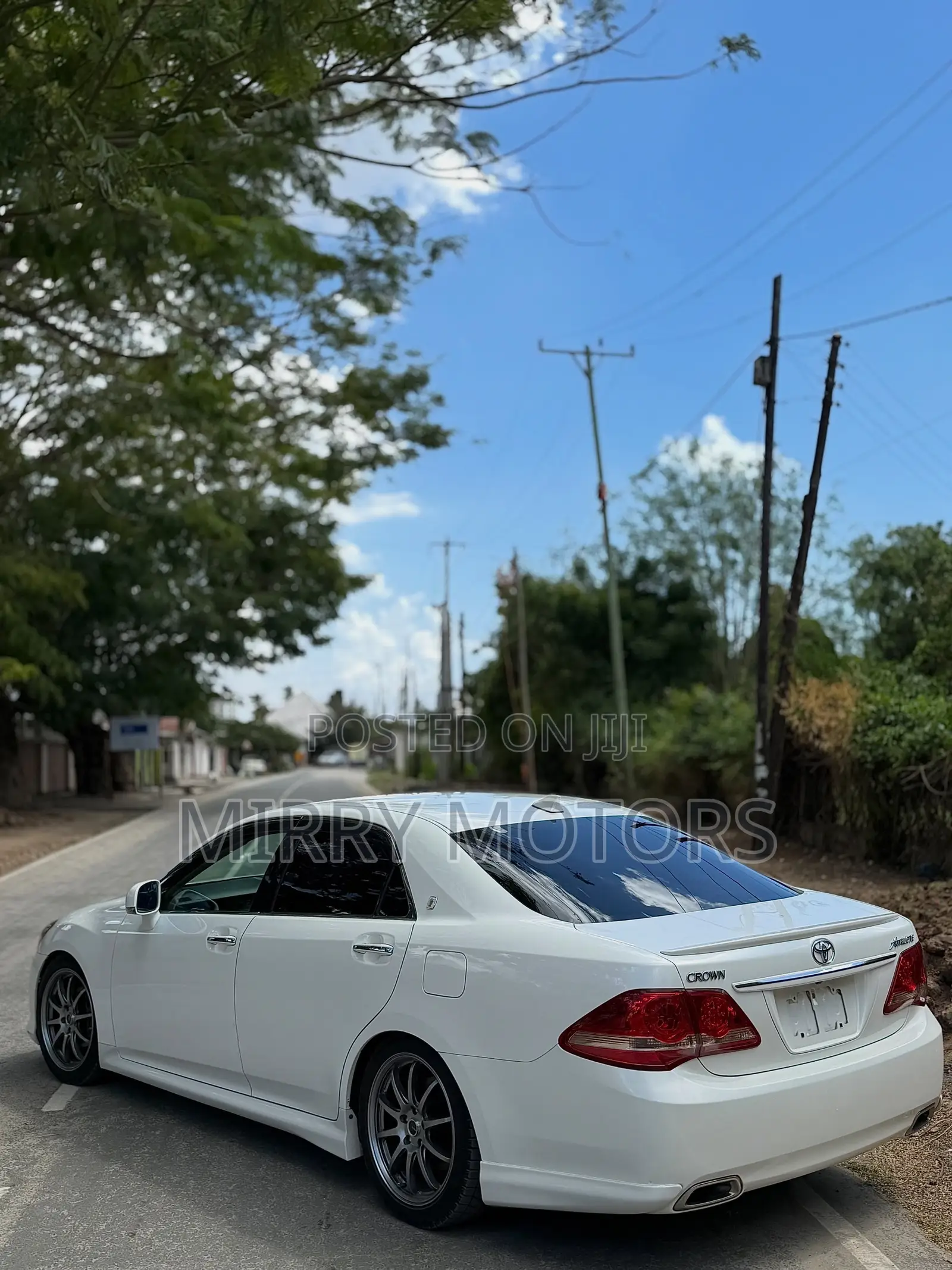 Toyota Crown 2009 White
