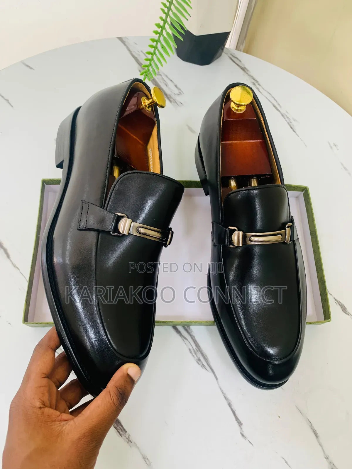 Gucci Leather Shoes