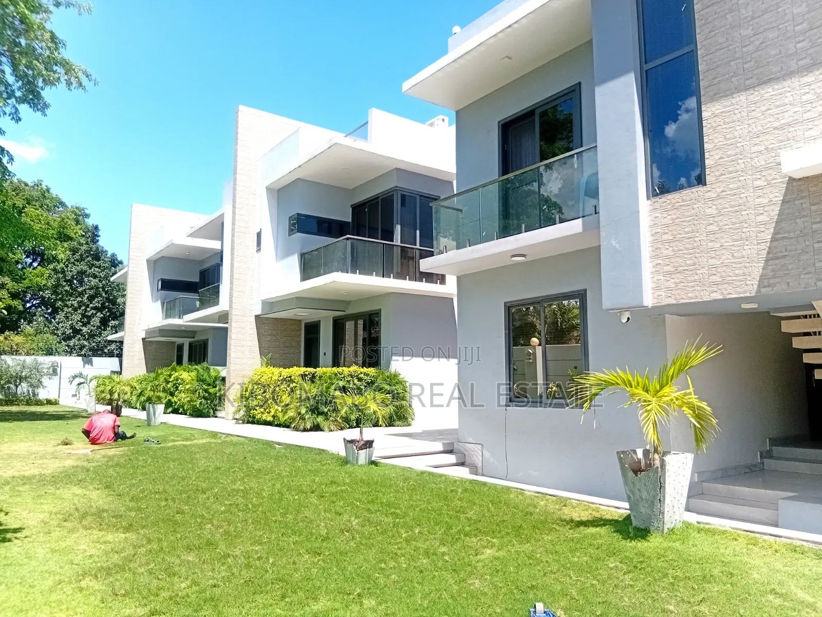 Furnished 2bdrm Apartment in Oyster Bay for rent