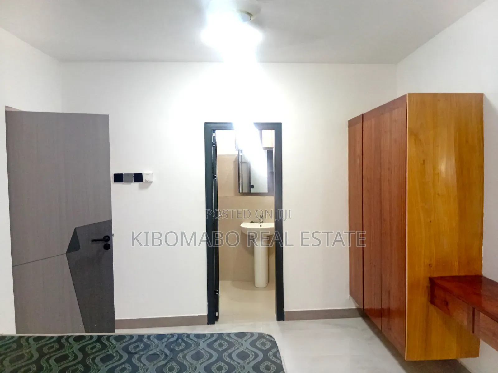 Furnished 2bdrm Apartment in Oyster Bay for rent