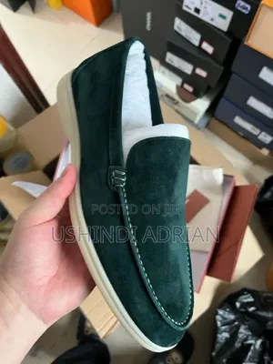 men’s Premium Shoesbrand: Loro Piana Full Boxed