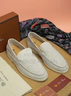 men’s Premium Shoesbrand: Loro Piana Full Boxed