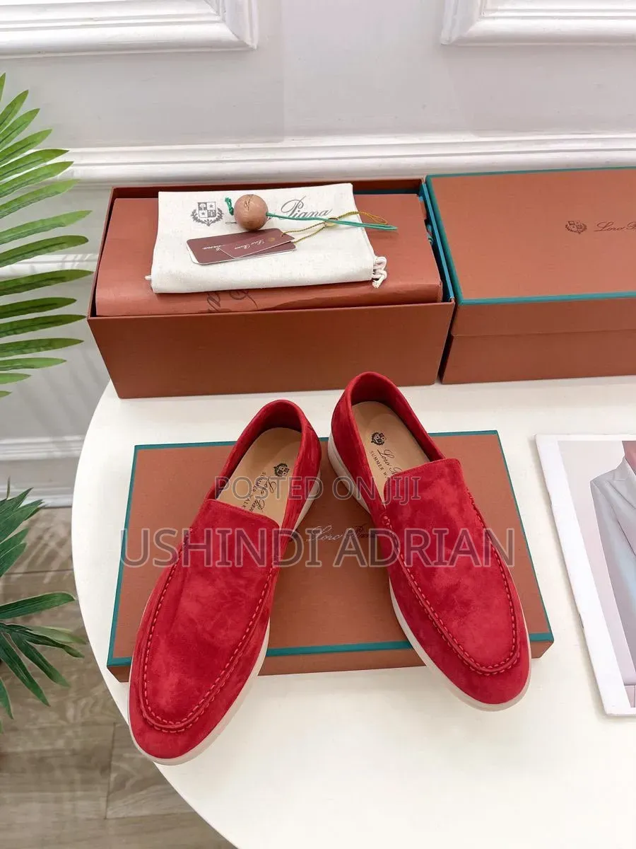 men’s Premium Shoesbrand: Loro Piana Full Boxed