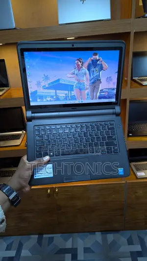 Laptop Dell Latitude 3340 8GB Intel Core i3 HDD 500GB