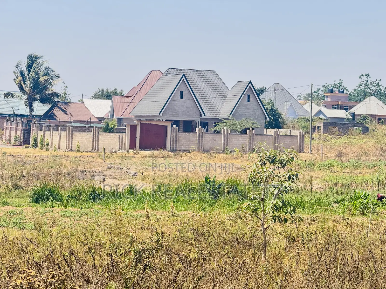 Kiwanja Cha SQM 1,104 Kinauzwa Buswelu Wilayani