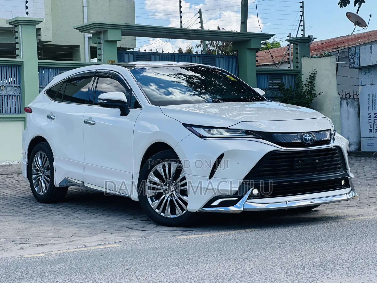 Toyota Harrier 2020 White