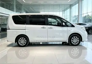 Nissan Serena 2013 White