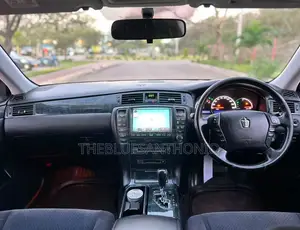 Toyota Crown 2006 Black