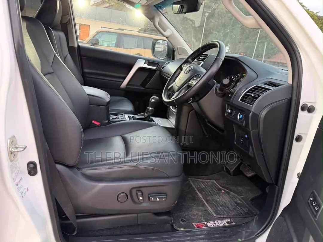 Toyota Land Cruiser Prado 2022 White