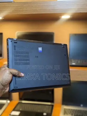 New Laptop Lenovo ThinkPad X390 8GB Intel Core i5 SSD 256GB