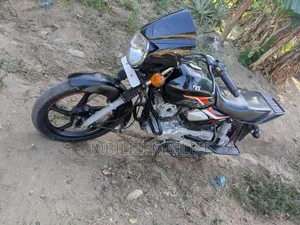 TVS HLX 125 2025 Black
