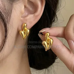 The Earrings / Hereni
