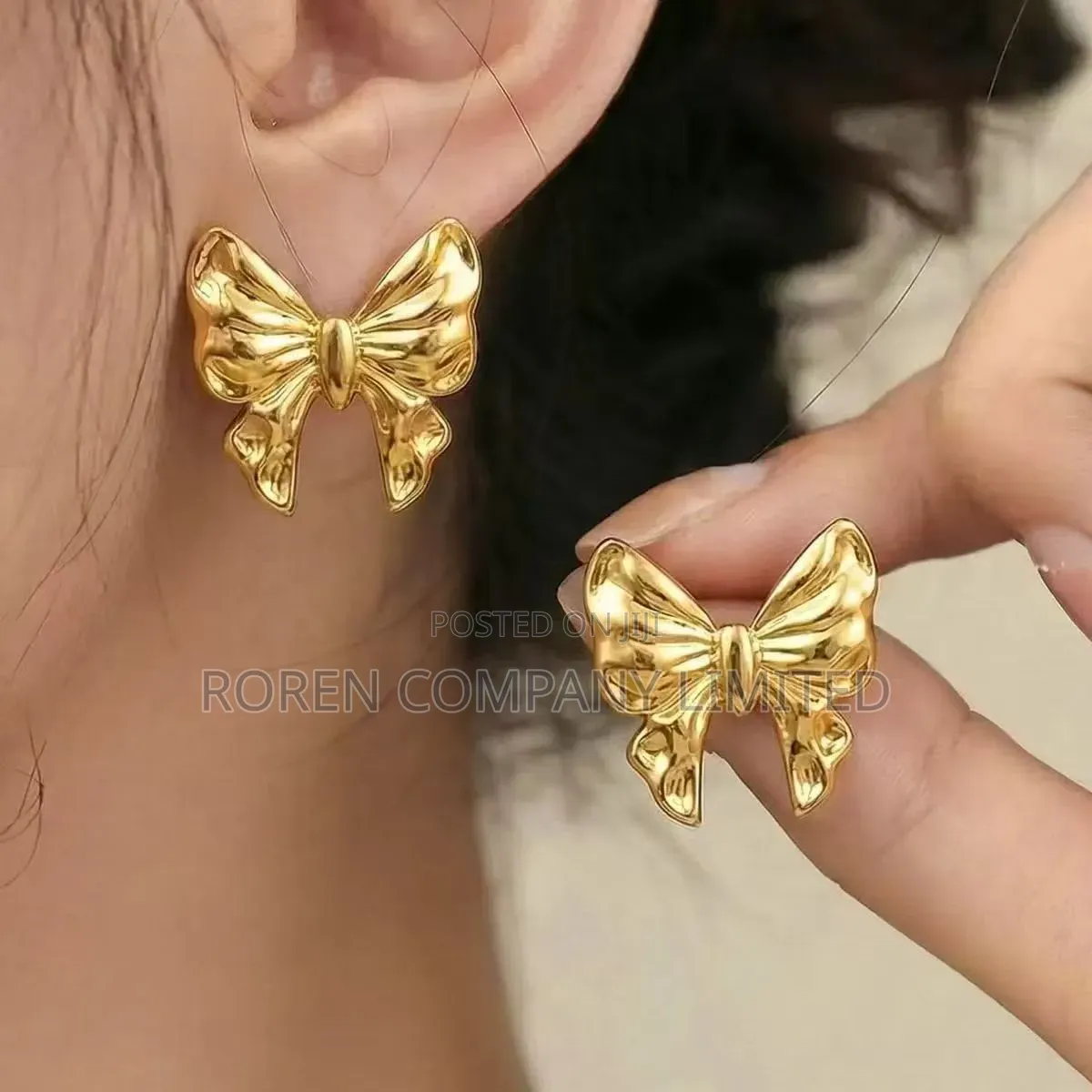 The Earrings / Hereni
