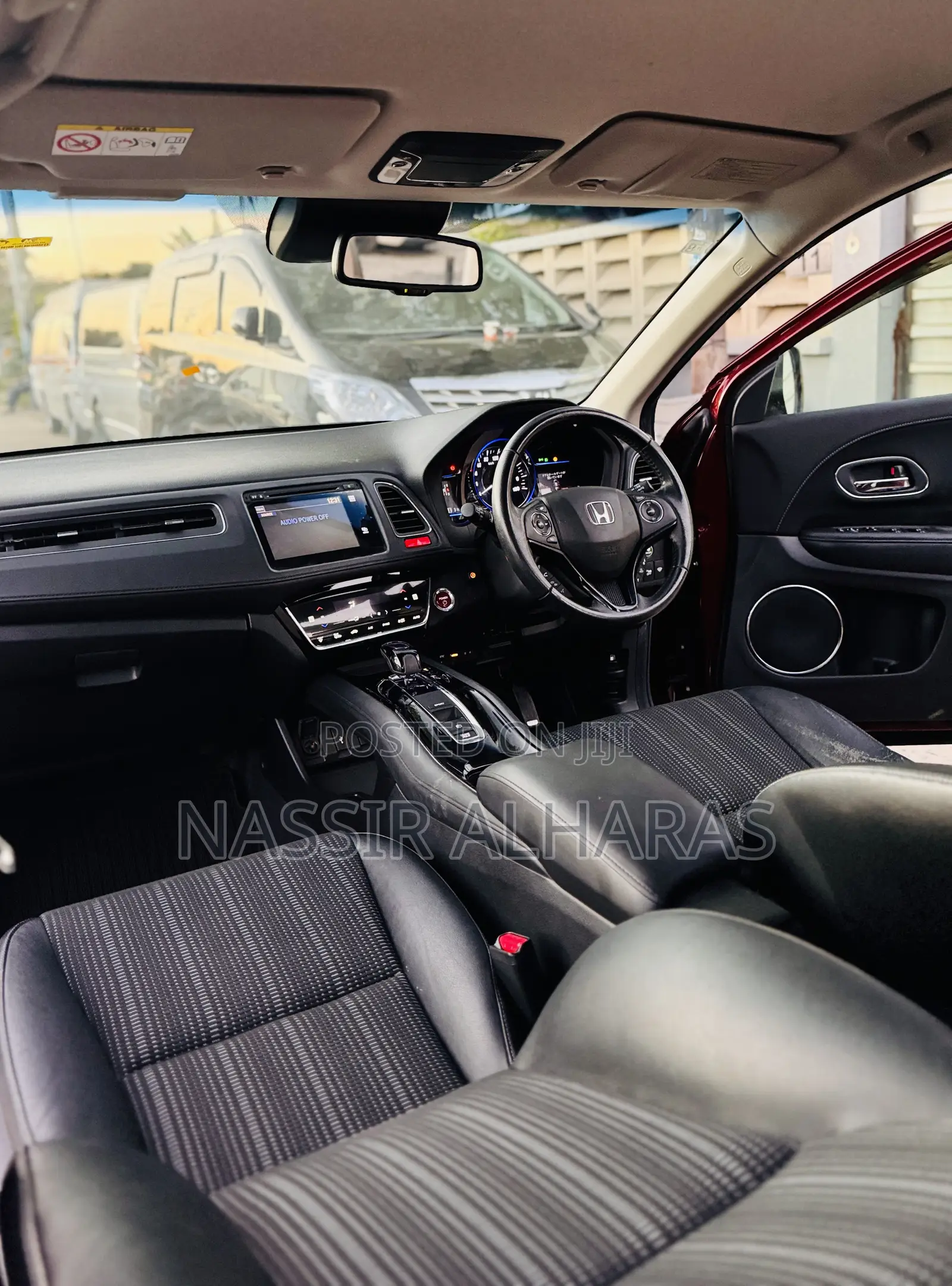 Honda Vezel 1.5 Hybrid 2WD 2014 Maroon