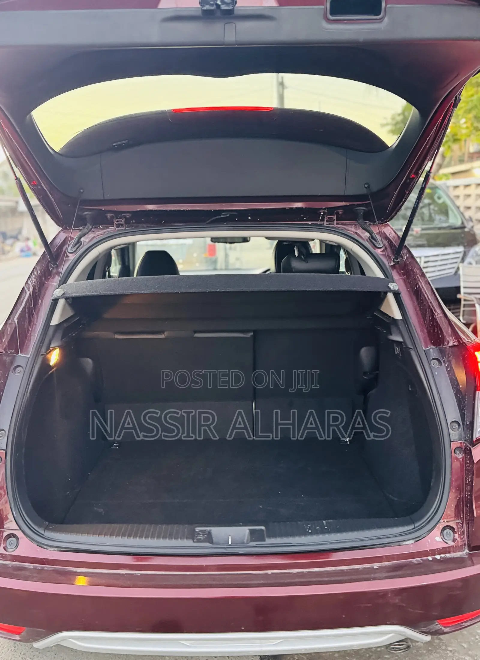 Honda Vezel 1.5 Hybrid 2WD 2014 Maroon